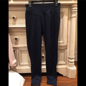 Full-length navy leggings with pockets